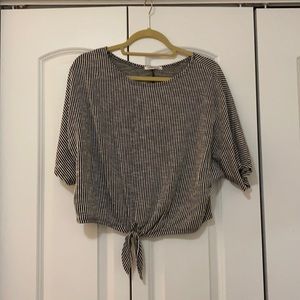 Black and White Stripped Front Knot Tie Caution To The Wind size: M